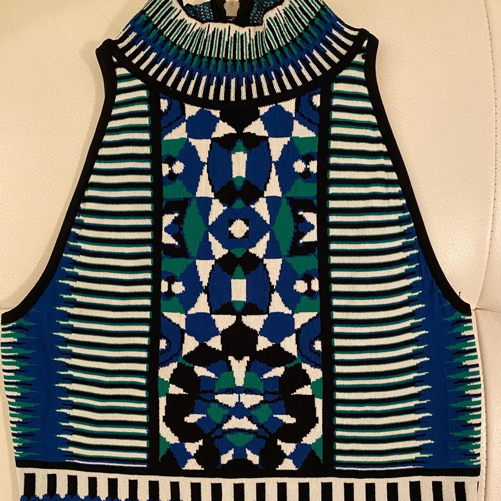 Rony kobo colorful crop